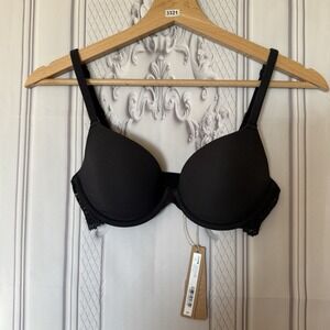 Skims Fits Everybody Lace T-Shirt Lace Wing Bra Onyx Black Size 32B NWT $58